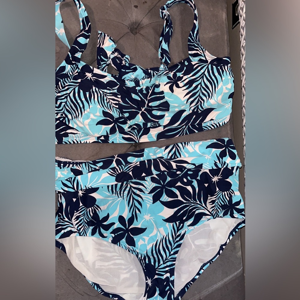 Hawaiian print swimsuit